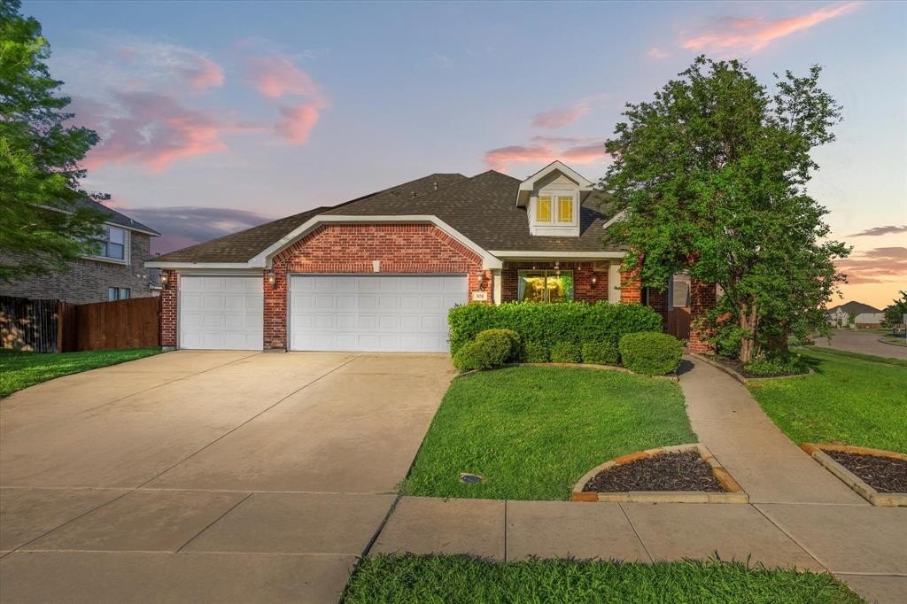 501 Highpoint Lane, Mansfield, TX 76063, 4 Bedrooms Bedrooms, ,3 BathroomsBathrooms,Residential,For Sale,501 Highpoint Lane,20881381
