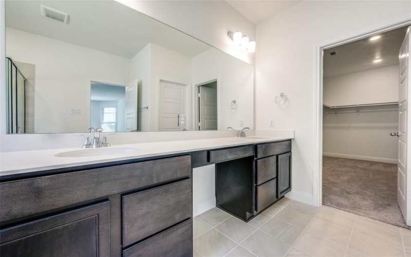 406 Eaton Drive, Justin, TX 76247, 4 Bedrooms Bedrooms, ,2 BathroomsBathrooms,Residential,For Sale,406 Eaton Drive,20881368