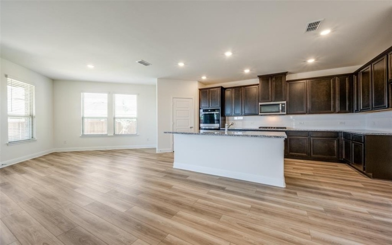 406 Eaton Drive, Justin, TX 76247, 4 Bedrooms Bedrooms, ,2 BathroomsBathrooms,Residential,For Sale,406 Eaton Drive,20881368