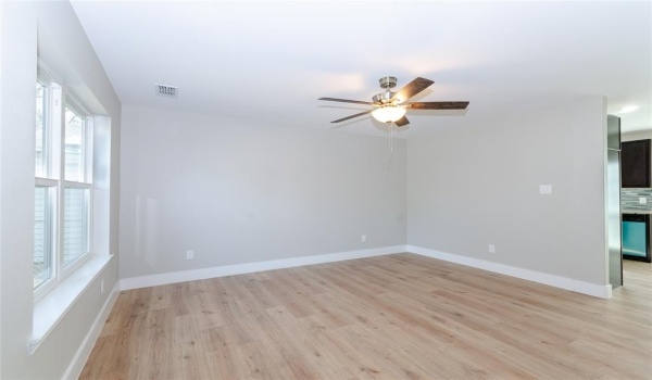1008 S Throckmorton Street, Sherman, TX 75090, 4 Bedrooms Bedrooms, ,2 BathroomsBathrooms,Residential,For Sale,1008 S Throckmorton Street,20881409