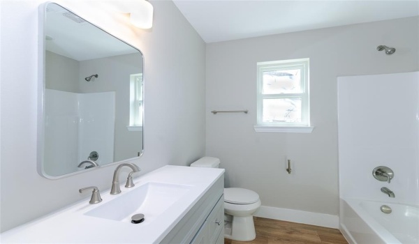 1008 S Throckmorton Street, Sherman, TX 75090, 4 Bedrooms Bedrooms, ,2 BathroomsBathrooms,Residential,For Sale,1008 S Throckmorton Street,20881409