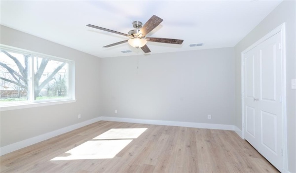 1008 S Throckmorton Street, Sherman, TX 75090, 4 Bedrooms Bedrooms, ,2 BathroomsBathrooms,Residential,For Sale,1008 S Throckmorton Street,20881409