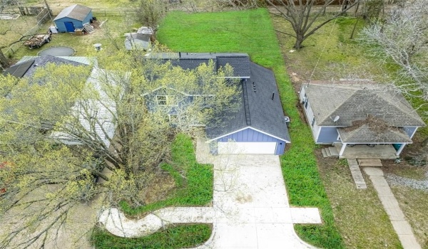 1008 S Throckmorton Street, Sherman, TX 75090, 4 Bedrooms Bedrooms, ,2 BathroomsBathrooms,Residential,For Sale,1008 S Throckmorton Street,20881409