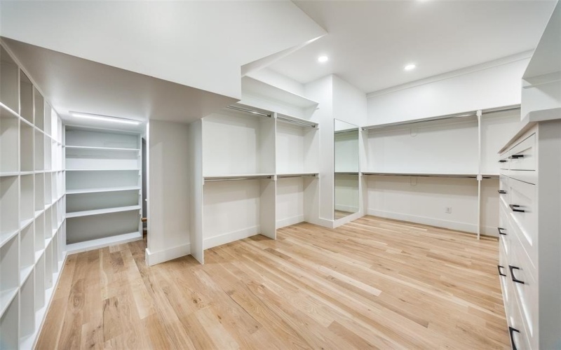 8419 Craighill Avenue, Dallas, TX 75209, 5 Bedrooms Bedrooms, ,5 BathroomsBathrooms,Residential,For Sale,8419 Craighill Avenue,20881466