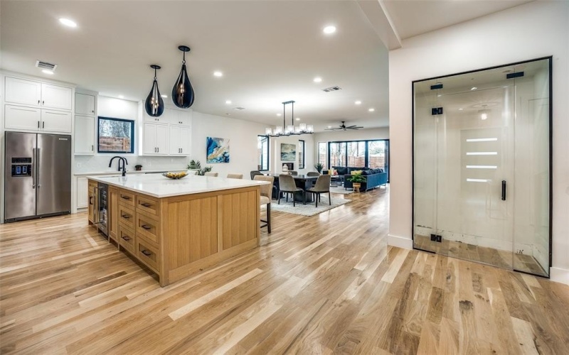 8419 Craighill Avenue, Dallas, TX 75209, 5 Bedrooms Bedrooms, ,5 BathroomsBathrooms,Residential,For Sale,8419 Craighill Avenue,20881466