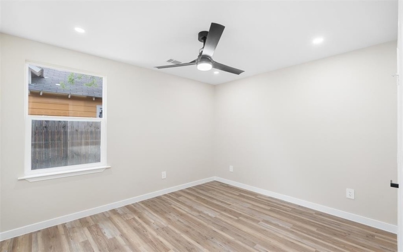 1104 E Cannon Street, Fort Worth, TX 76104, 3 Bedrooms Bedrooms, ,2 BathroomsBathrooms,Residential,For Sale,1104 E Cannon Street,20881640