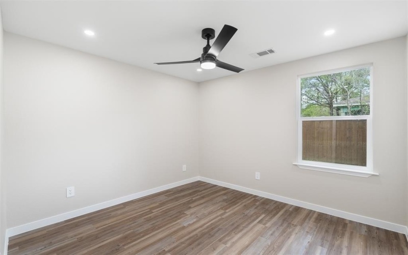 1104 E Cannon Street, Fort Worth, TX 76104, 3 Bedrooms Bedrooms, ,2 BathroomsBathrooms,Residential,For Sale,1104 E Cannon Street,20881640