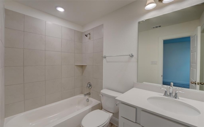 409 Horizon Way, Northlake, TX 76247, 5 Bedrooms Bedrooms, ,5 BathroomsBathrooms,Residential,For Sale,409 Horizon Way,20883469