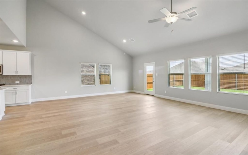 2306 Lone Star Lane, Seagoville, TX 75159, 5 Bedrooms Bedrooms, ,3 BathroomsBathrooms,Residential,For Sale,2306 Lone Star Lane,20883511