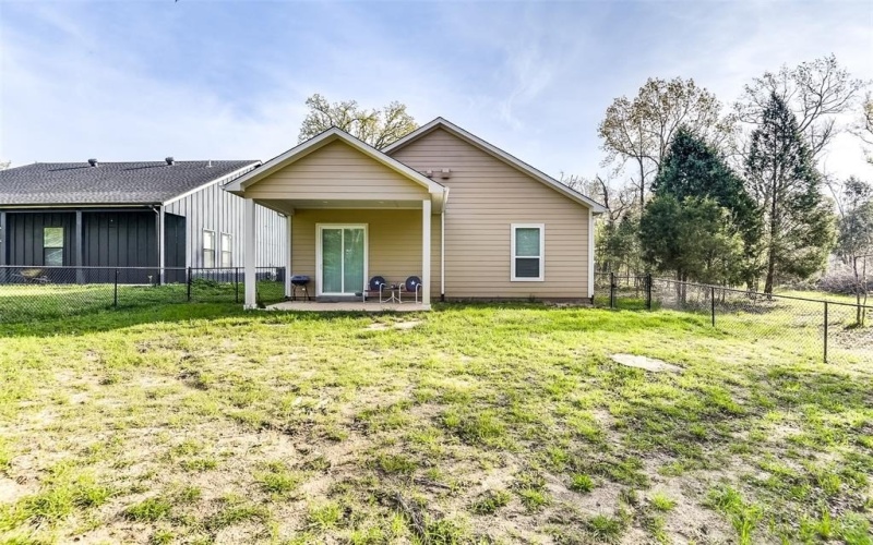 5245 Bill Cody Circle, Log Cabin, TX 75148, 2 Bedrooms Bedrooms, ,2 BathroomsBathrooms,Residential,For Sale,5245 Bill Cody Circle,20881860