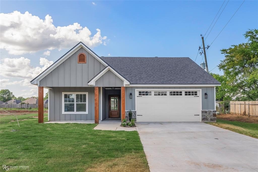 1957 ROSSIE LEE Drive, Bossier City, LA 71112, 3 Bedrooms Bedrooms, ,2 BathroomsBathrooms,Residential,For Sale,1957 ROSSIE LEE Drive,20881894