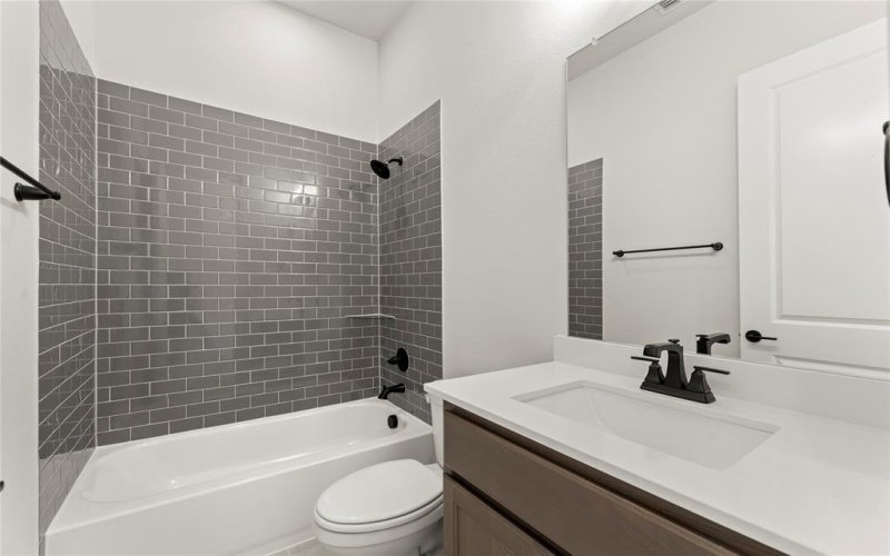 2109 Stratford Road, Rockwall, TX 75087, 5 Bedrooms Bedrooms, ,3 BathroomsBathrooms,Residential,For Sale,2109 Stratford Road,20881953