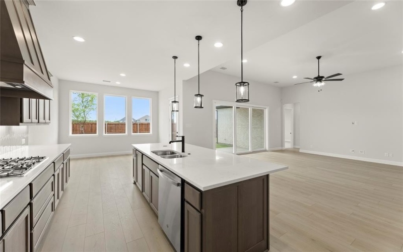 2109 Stratford Road, Rockwall, TX 75087, 5 Bedrooms Bedrooms, ,3 BathroomsBathrooms,Residential,For Sale,2109 Stratford Road,20881953
