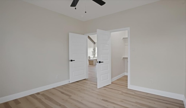 5501 Lovell Avenue, Fort Worth, TX 76107, 4 Bedrooms Bedrooms, ,2 BathroomsBathrooms,Residential,For Sale,5501 Lovell Avenue,20882135