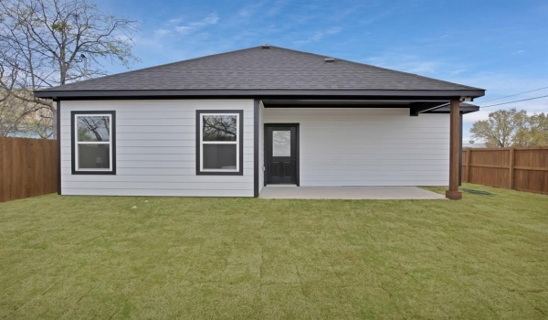 5501 Lovell Avenue, Fort Worth, TX 76107, 4 Bedrooms Bedrooms, ,2 BathroomsBathrooms,Residential,For Sale,5501 Lovell Avenue,20882135