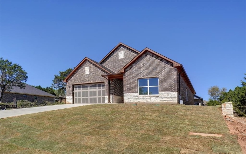 2302 Navasota Street, Granbury, TX 76048, 3 Bedrooms Bedrooms, ,2 BathroomsBathrooms,Residential,For Sale,2302 Navasota Street,20883936