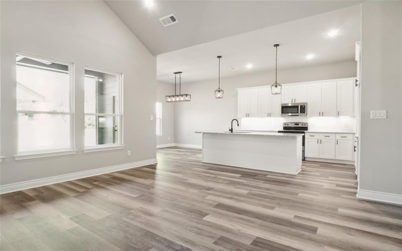 2302 Navasota Street, Granbury, TX 76048, 3 Bedrooms Bedrooms, ,2 BathroomsBathrooms,Residential,For Sale,2302 Navasota Street,20883936