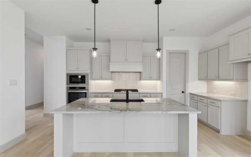 15761 Split Bark Lane, Frisco, TX 75033, 4 Bedrooms Bedrooms, ,3 BathroomsBathrooms,Residential,For Sale,15761 Split Bark Lane,20883999