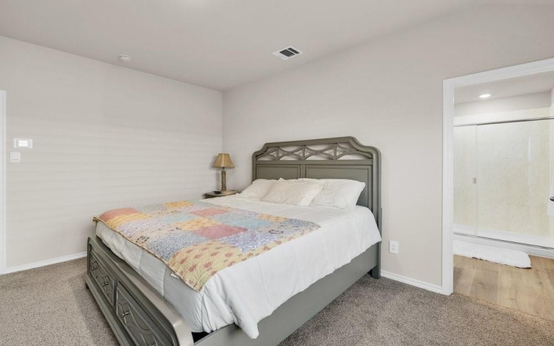 13120 Enclave Parkway, Providence Village, TX 76227, 3 Bedrooms Bedrooms, ,2 BathroomsBathrooms,Residential,For Sale,13120 Enclave Parkway,20884036