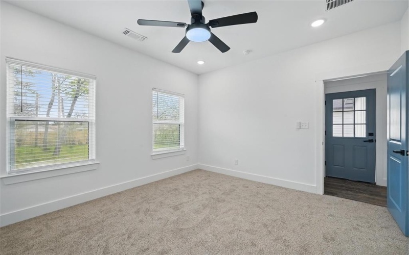 427 E Munson Street, Denison, TX 75021, 3 Bedrooms Bedrooms, ,2 BathroomsBathrooms,Residential,For Sale,427 E Munson Street,20884055
