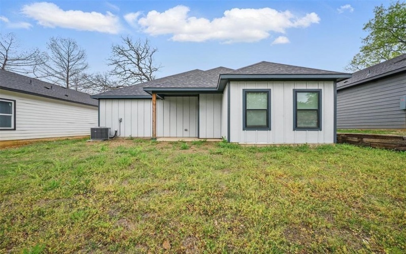 427 E Munson Street, Denison, TX 75021, 3 Bedrooms Bedrooms, ,2 BathroomsBathrooms,Residential,For Sale,427 E Munson Street,20884055
