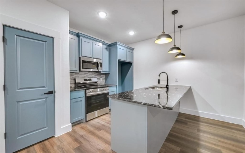 427 E Munson Street, Denison, TX 75021, 3 Bedrooms Bedrooms, ,2 BathroomsBathrooms,Residential,For Sale,427 E Munson Street,20884055