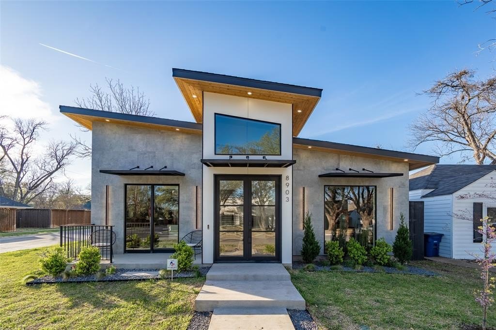 8903 Forest Hills Boulevard, Dallas, TX 75218, 5 Bedrooms Bedrooms, ,7 BathroomsBathrooms,Residential,For Sale,8903 Forest Hills Boulevard,20882331