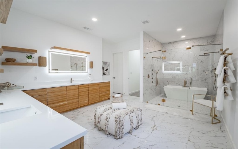 8903 Forest Hills Boulevard, Dallas, TX 75218, 5 Bedrooms Bedrooms, ,7 BathroomsBathrooms,Residential,For Sale,8903 Forest Hills Boulevard,20882331