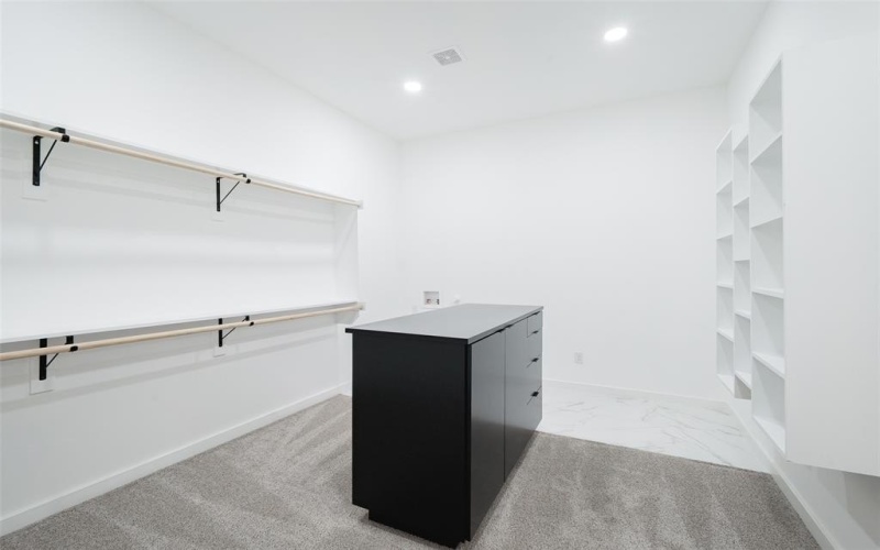 8903 Forest Hills Boulevard, Dallas, TX 75218, 5 Bedrooms Bedrooms, ,7 BathroomsBathrooms,Residential,For Sale,8903 Forest Hills Boulevard,20882331