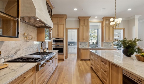 11132 Westmere Circle, Dallas, TX 75230, 6 Bedrooms Bedrooms, ,7 BathroomsBathrooms,Residential,For Sale,11132 Westmere Circle,20884099