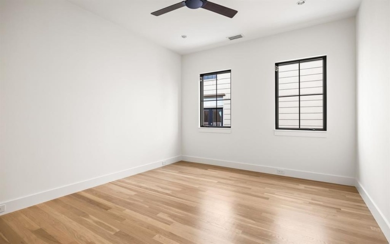 3938 Hawthorne Avenue, Dallas, TX 75219, 3 Bedrooms Bedrooms, ,3 BathroomsBathrooms,Residential,For Sale,3938 Hawthorne Avenue,20884115