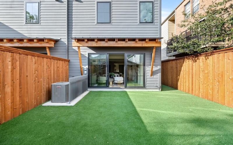 3938 Hawthorne Avenue, Dallas, TX 75219, 3 Bedrooms Bedrooms, ,3 BathroomsBathrooms,Residential,For Sale,3938 Hawthorne Avenue,20884115