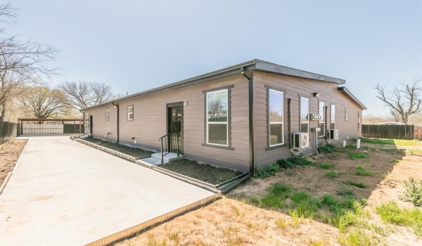 191 County Road 4849, Newark, TX 76071, 4 Bedrooms Bedrooms, ,5 BathroomsBathrooms,Residential Multi Family,For Sale,191 County Road 4849,20884127