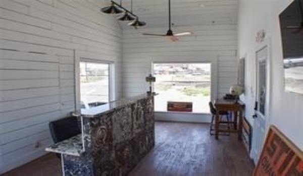 103 N Mason Street, Bowie, TX 76230, ,Commercial Sale,For Sale,103 N Mason Street,20882469