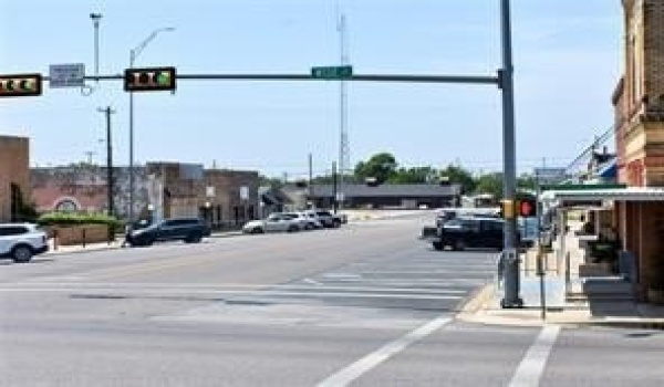 103 N Mason Street, Bowie, TX 76230, ,Commercial Sale,For Sale,103 N Mason Street,20882469