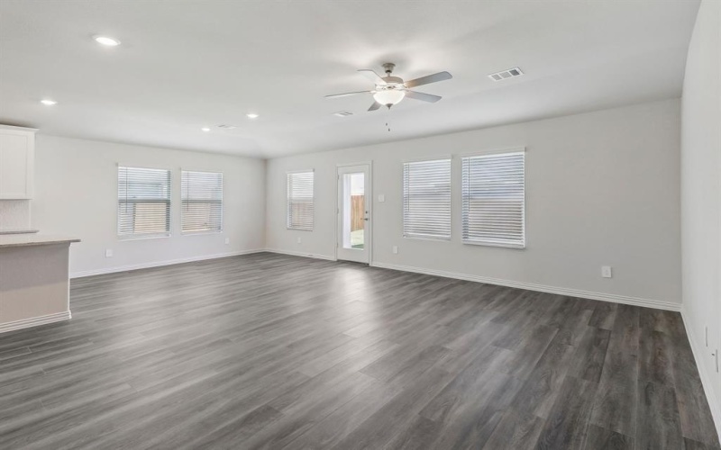 2200 Dunbar Drive, Sherman, TX 75092, 3 Habitaciones Habitaciones , ,2 BañosBaños,Residential,En Venta,2200 Dunbar Drive,20882519