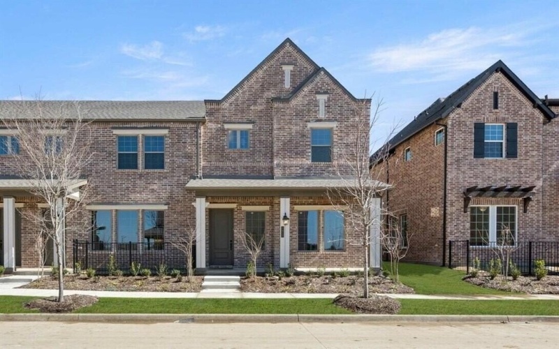 2412 Bulin Drive, Mansfield, TX 76063, 3 Bedrooms Bedrooms, ,2 BathroomsBathrooms,Residential,For Sale,2412 Bulin Drive,20884211