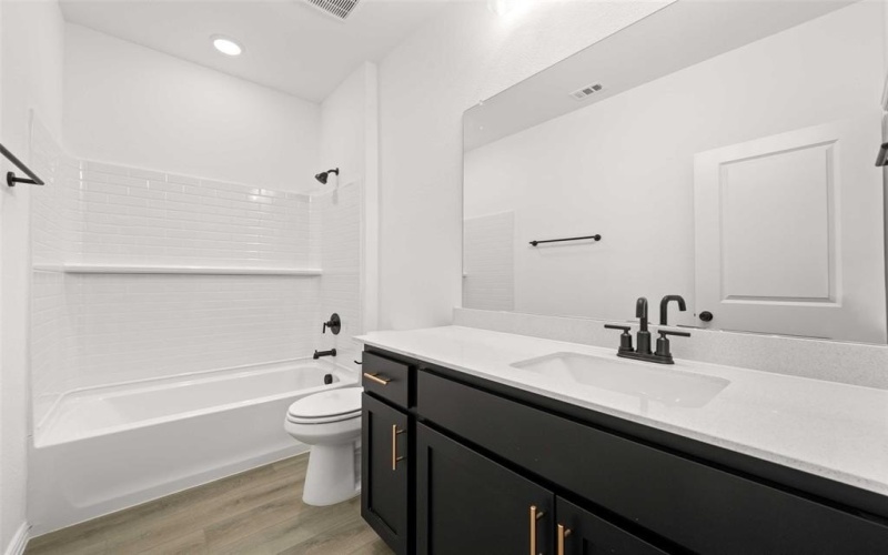 2412 Bulin Drive, Mansfield, TX 76063, 3 Bedrooms Bedrooms, ,2 BathroomsBathrooms,Residential,For Sale,2412 Bulin Drive,20884211
