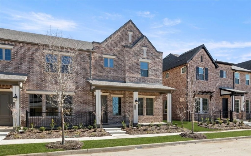 2412 Bulin Drive, Mansfield, TX 76063, 3 Bedrooms Bedrooms, ,2 BathroomsBathrooms,Residential,For Sale,2412 Bulin Drive,20884211