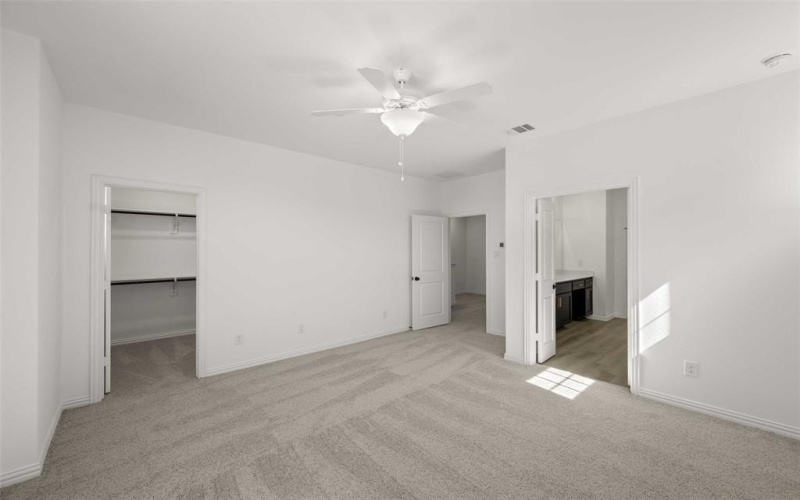 2412 Bulin Drive, Mansfield, TX 76063, 3 Bedrooms Bedrooms, ,2 BathroomsBathrooms,Residential,For Sale,2412 Bulin Drive,20884211