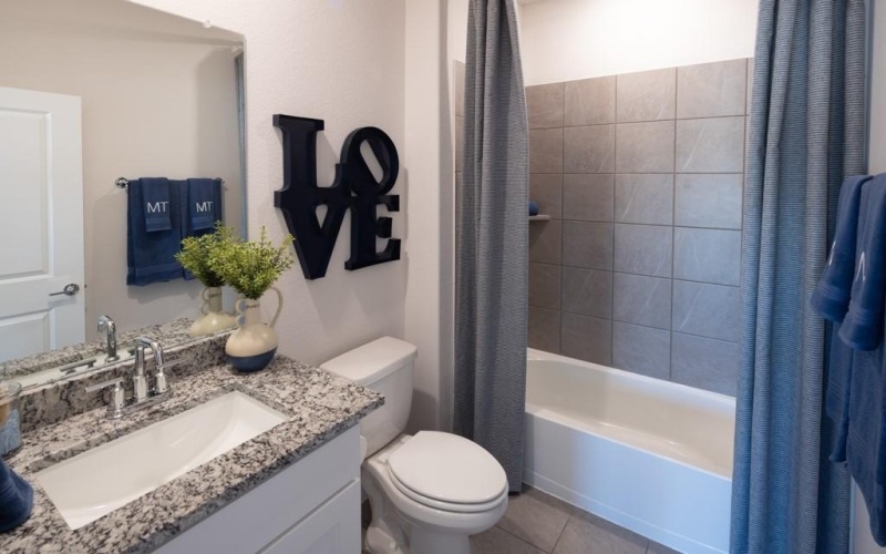2101 Oudry Drive, Little Elm, TX 75068, 4 Habitaciones Habitaciones , ,5 BañosBaños,Residential,En Venta,2101 Oudry Drive,20882798
