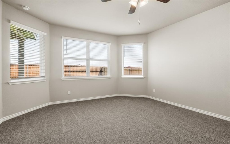 9201 Skyrocket Drive, Fort Worth, TX 76036, 4 Bedrooms Bedrooms, ,2 BathroomsBathrooms,Residential,For Sale,9201 Skyrocket Drive,20884323