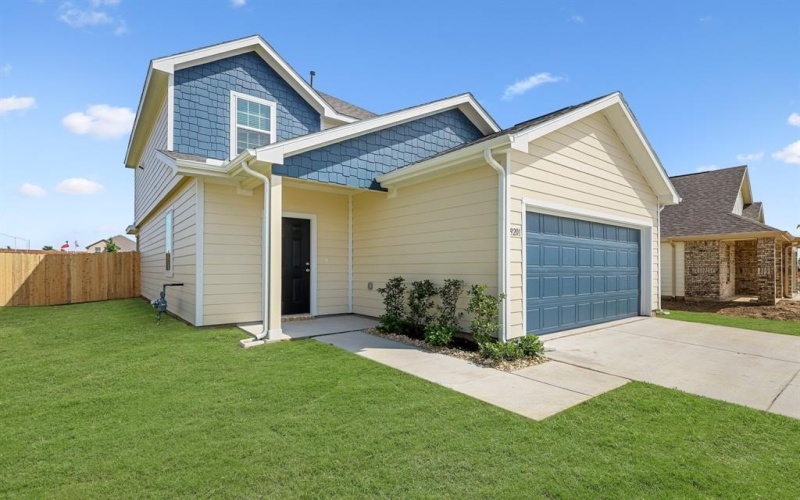 9201 Skyrocket Drive, Fort Worth, TX 76036, 4 Bedrooms Bedrooms, ,2 BathroomsBathrooms,Residential,For Sale,9201 Skyrocket Drive,20884323