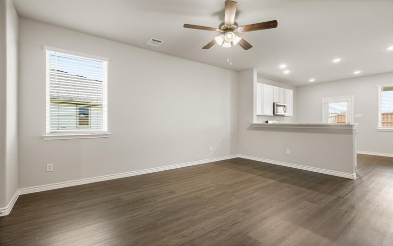 9201 Skyrocket Drive, Fort Worth, TX 76036, 4 Bedrooms Bedrooms, ,2 BathroomsBathrooms,Residential,For Sale,9201 Skyrocket Drive,20884323