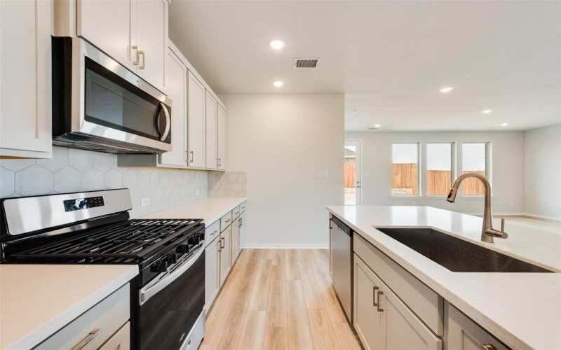 2905 Hanscom Street, Forney, TX 75126, 3 Bedrooms Bedrooms, ,2 BathroomsBathrooms,Residential,For Sale,2905 Hanscom Street,20883653
