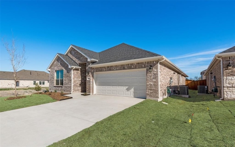 2704 Shiners Street, Forney, TX 75126, 3 Bedrooms Bedrooms, ,2 BathroomsBathrooms,Residential,For Sale,2704 Shiners Street,20883703