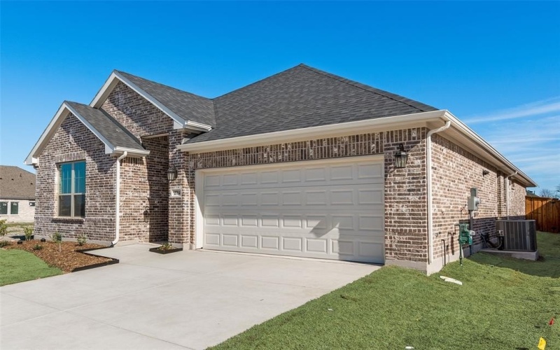 2704 Shiners Street, Forney, TX 75126, 3 Bedrooms Bedrooms, ,2 BathroomsBathrooms,Residential,For Sale,2704 Shiners Street,20883703