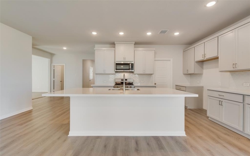 2704 Shiners Street, Forney, TX 75126, 3 Bedrooms Bedrooms, ,2 BathroomsBathrooms,Residential,For Sale,2704 Shiners Street,20883703