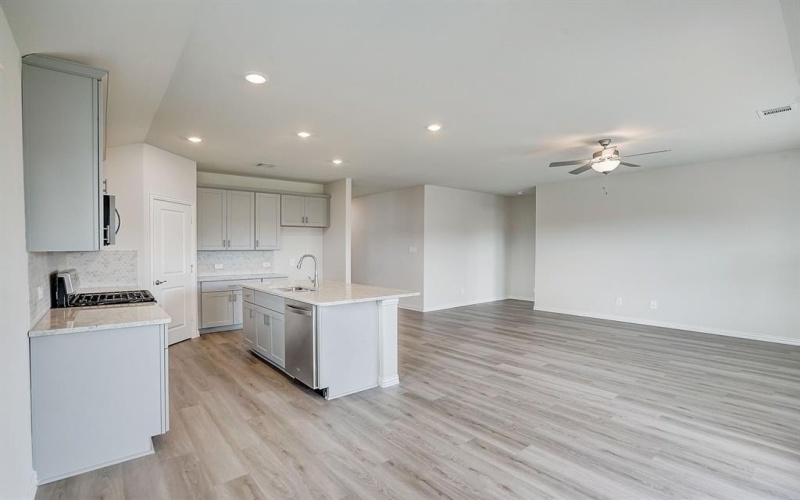 4017 Medina Drive, Farmersville, TX 75442, 4 Habitaciones Habitaciones , ,3 BañosBaños,Residential,En Venta,4017 Medina Drive,20884457