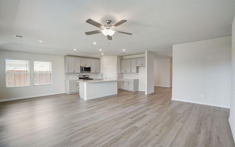 4017 Medina Drive, Farmersville, TX 75442, 4 Habitaciones Habitaciones , ,3 BañosBaños,Residential,En Venta,4017 Medina Drive,20884457
